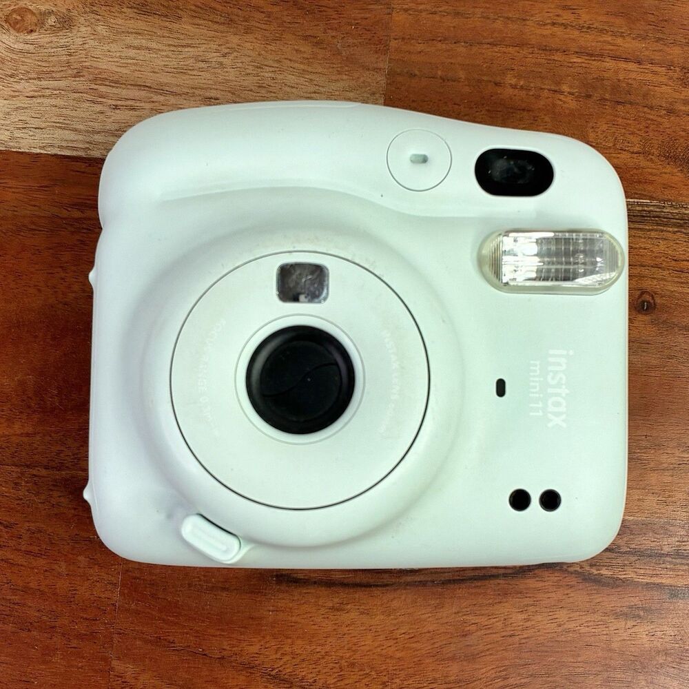 Fujifilm Instax Mini 11 Instant Camera Mint Green TESTED *READ DESC*